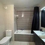 Spacieux Duplex De Standing Avec Piscine & Parking Saint-Raphaël