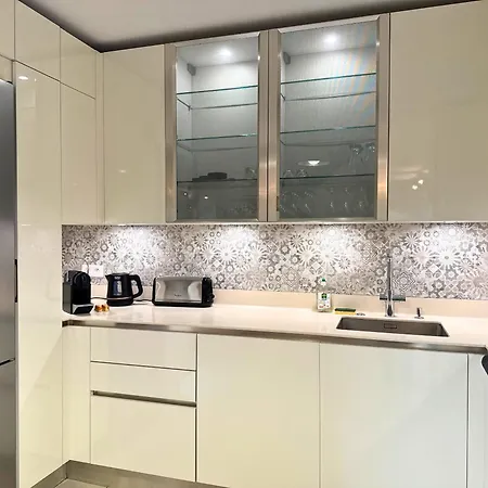 Lägenhet Spacieux Duplex De Standing Avec Piscine & Parking *
