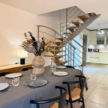 Spacieux Duplex De Standing Avec Piscine & Parking Lägenhet Saint-Raphaël